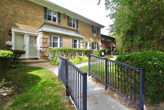 6 Glen Hollow Dr Unit 10A, Holtsville, NY 11742