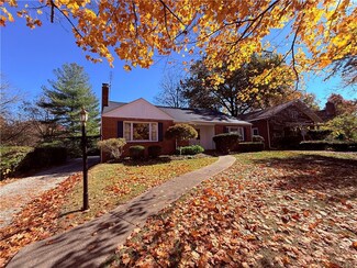 686 S Seigel St, Decatur, IL 62522
