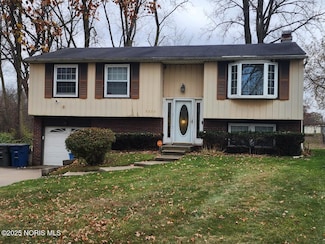 3825 Whitegate Dr, Toledo, OH 43607