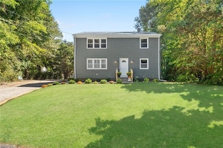 7 Laneway Ct Unit B, Narragansett, RI 02882