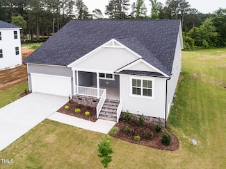 490 Barbour Farm Ln, Four Oaks, NC 27524