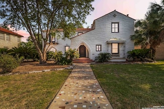222 Mary Louise Dr, San Antonio, TX 78201