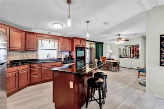 729 Gladiolus Dr, Sebastian, FL 32976