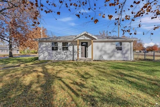 640 Frey Dr, Manhattan, KS 66502