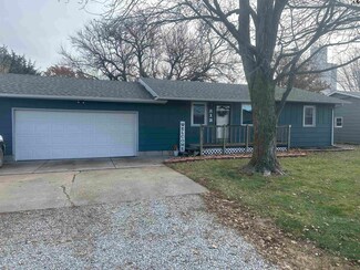 212 N Santa fe St, Galva, KS 67443
