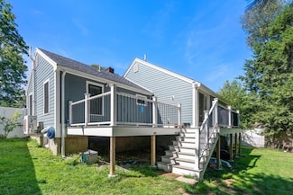 14 Jamieson St, Abington, MA 02351