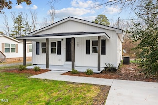 400 W 6th St, Kenly, NC 27542
