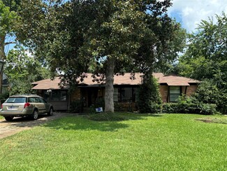 4017 Rosa Rd, Dallas, TX 75220