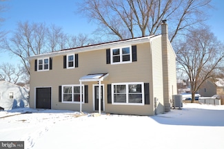 907 Center St, Mount Joy, PA 17552