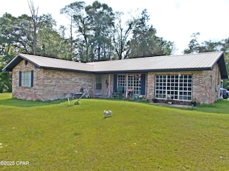 890 Vann Ln, Graceville, FL 32440