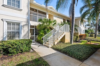 200 Mirabella Cir Unit 201, Venice, FL 34292