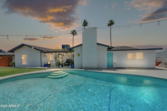 2820 E Surrey Ave, Phoenix, AZ 85032