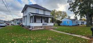 701 Bluff Ave, Saint Charles, MN 55972