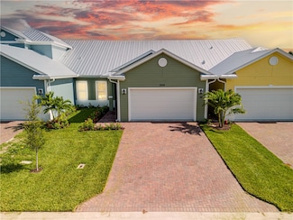 2005 Bridgepointe Cir Unit 98.1, Vero Beach, FL 32967