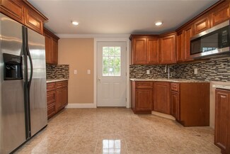 55 Lookout Ave, Cranston, RI 02920