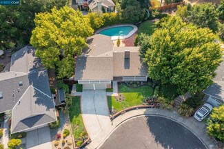 1034 Woodstock Ct, Walnut Creek, CA 94598