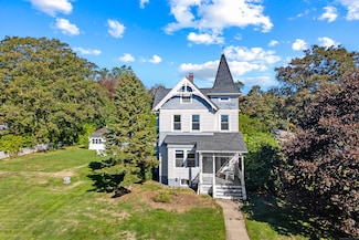 16 Prospect Hill Rd, Groton, CT 06340