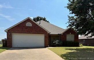 8413 E Lansing St, Broken Arrow, OK 74014