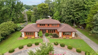 1761 Meadow Glen Dr, Winston Salem, NC 27127