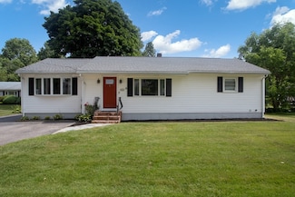 121 Alfred Lord Blvd, Taunton, MA 02780