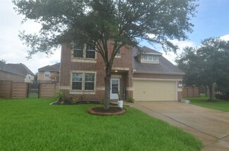 2530 Laughing Gull Cir, Seabrook, TX 77586