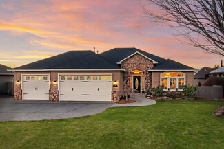 410 Lone Oak Dr, Medford, OR 97504
