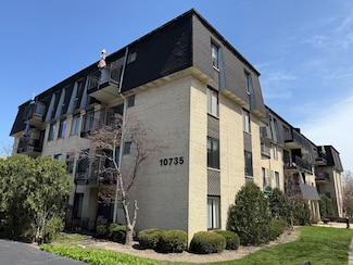 10735 5th Ave Cut Off Unit 202, Countryside, IL 60525