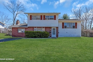 17 Princeton Dr, Jackson, NJ 08527