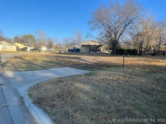 508 E 58th St N, Tulsa, OK 74126