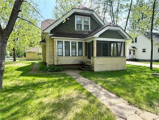203 Reuter Ave, Rice Lake, WI 54868