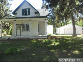 340 4th St SE, Cokato, MN 55321