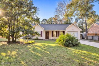 1613 Cook St, Ocean Springs, MS 39564