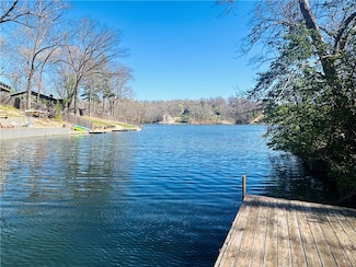 21 Tamworth Cir, Bella Vista, AR 72715