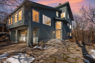 5940 Arbour Ave, Edina, MN 55436