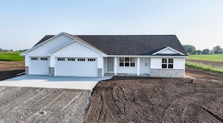 3698 Westpoint Rd, Suamico, WI 54313