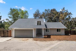 233 Via Tore, Vista, CA 92083