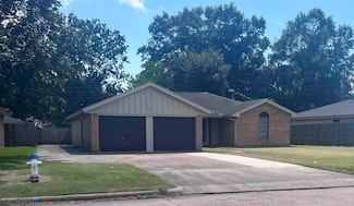 3157 Merriman St, Port Neches, TX 77651
