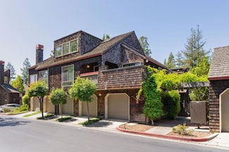 12 Peter Coutts Cir, Stanford, CA 94305