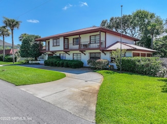 1313 E Coast Dr, Atlantic Beach, FL 32233