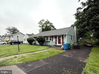 2225 Palmer Ave, Bristol, PA 19007