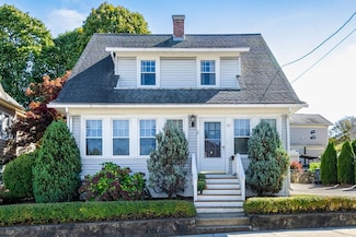 32 Elm St, Marlborough, MA 01752