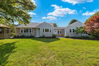 72 Forest Beach Rd, South Chatham, MA 2659