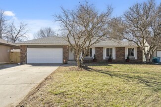 1832 W Winchester St, Springfield, MO 65807