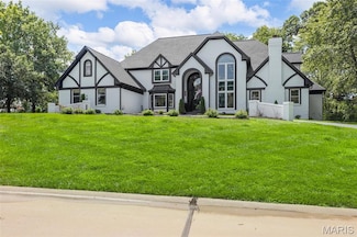 13516 Weston Park Dr, Saint Louis, MO 63131