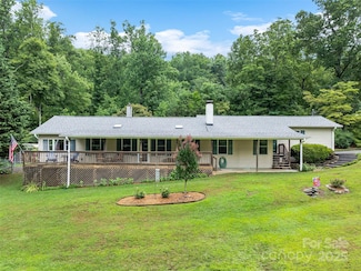 128 Summer Haven Rd, Swannanoa, NC 28778