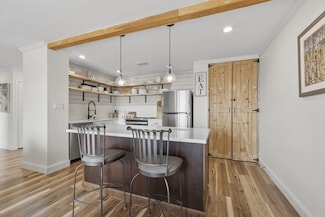 1004 Paradise Rd Unit PHH, Swampscott, MA 01907
