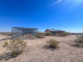 2454 Catalina Ln, Ridgecrest, CA 93555