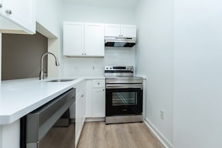 452 Park Dr Unit C, Boston, MA 02215