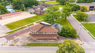 311 S Logan St, Lincoln, IL 62656