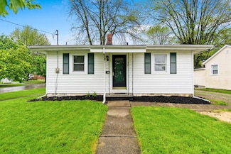 38 Willow St, Delaware, OH 43015